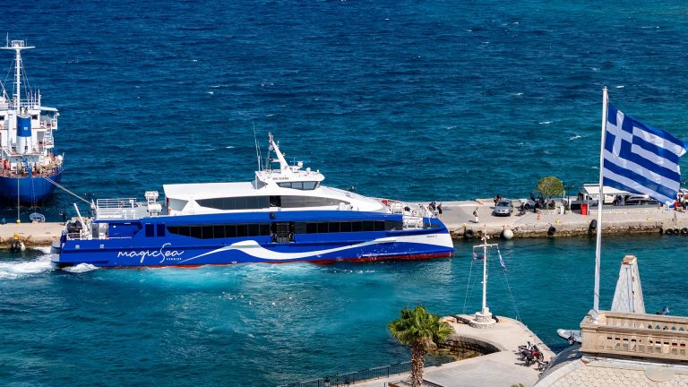 magic-sea-ferries-magic 2_0000_GVG_MAGIC_2_SPETSES_150