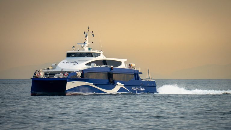 magic-sea-ferries-magic 2_0006_GVG_MAGIC_2_ARRIVING_IN_PIRAEUS_5_1
