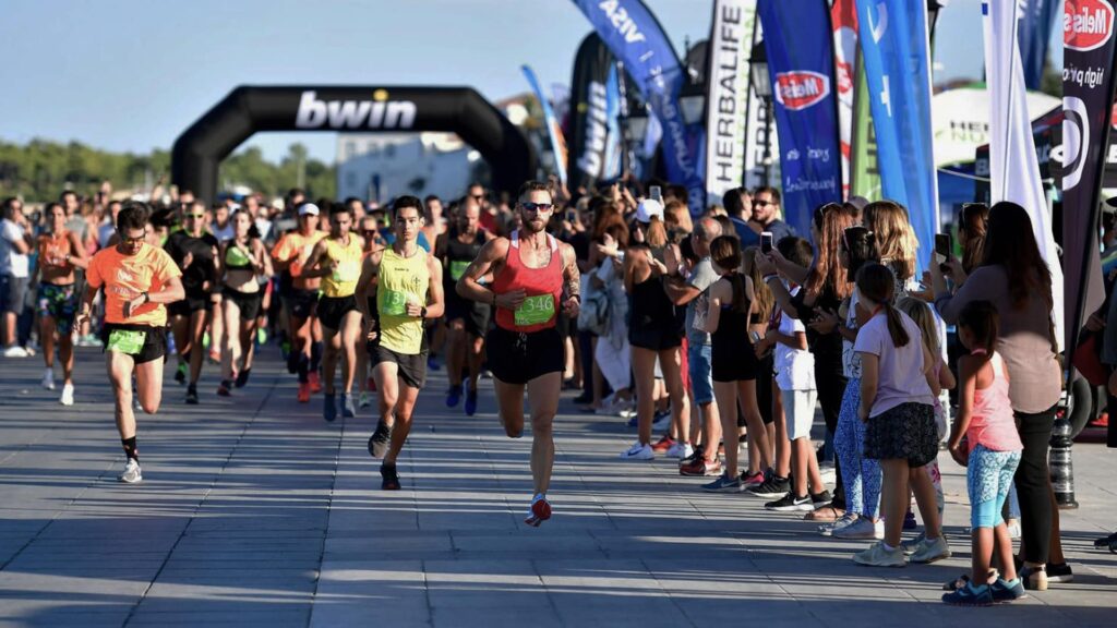 Η Magic Sea Ferries στηρίζει για ακόμη μία χρονιά το Spetses mini Marathon